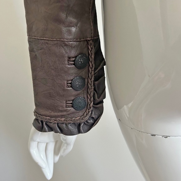 Ladies Danier Leather Jacket Size XS - Picture 8 of 12